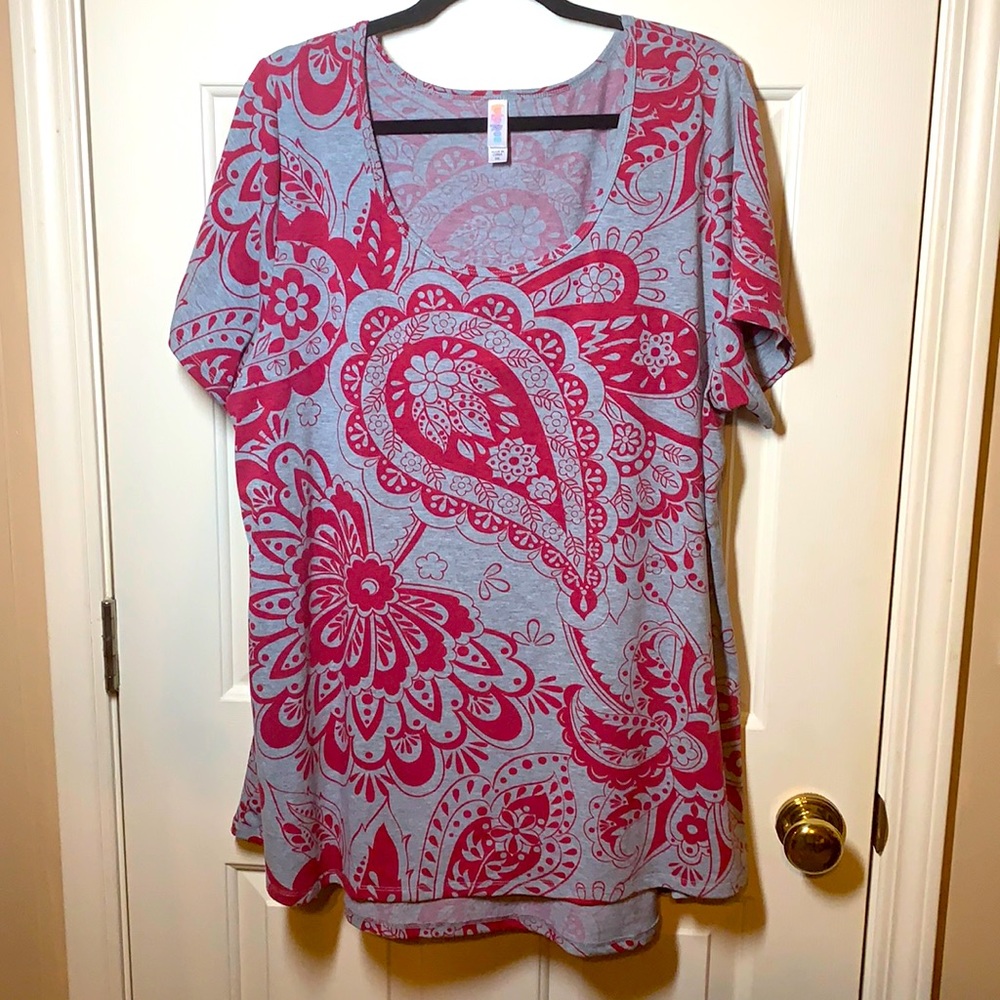 Classic-Tee with Paisleys